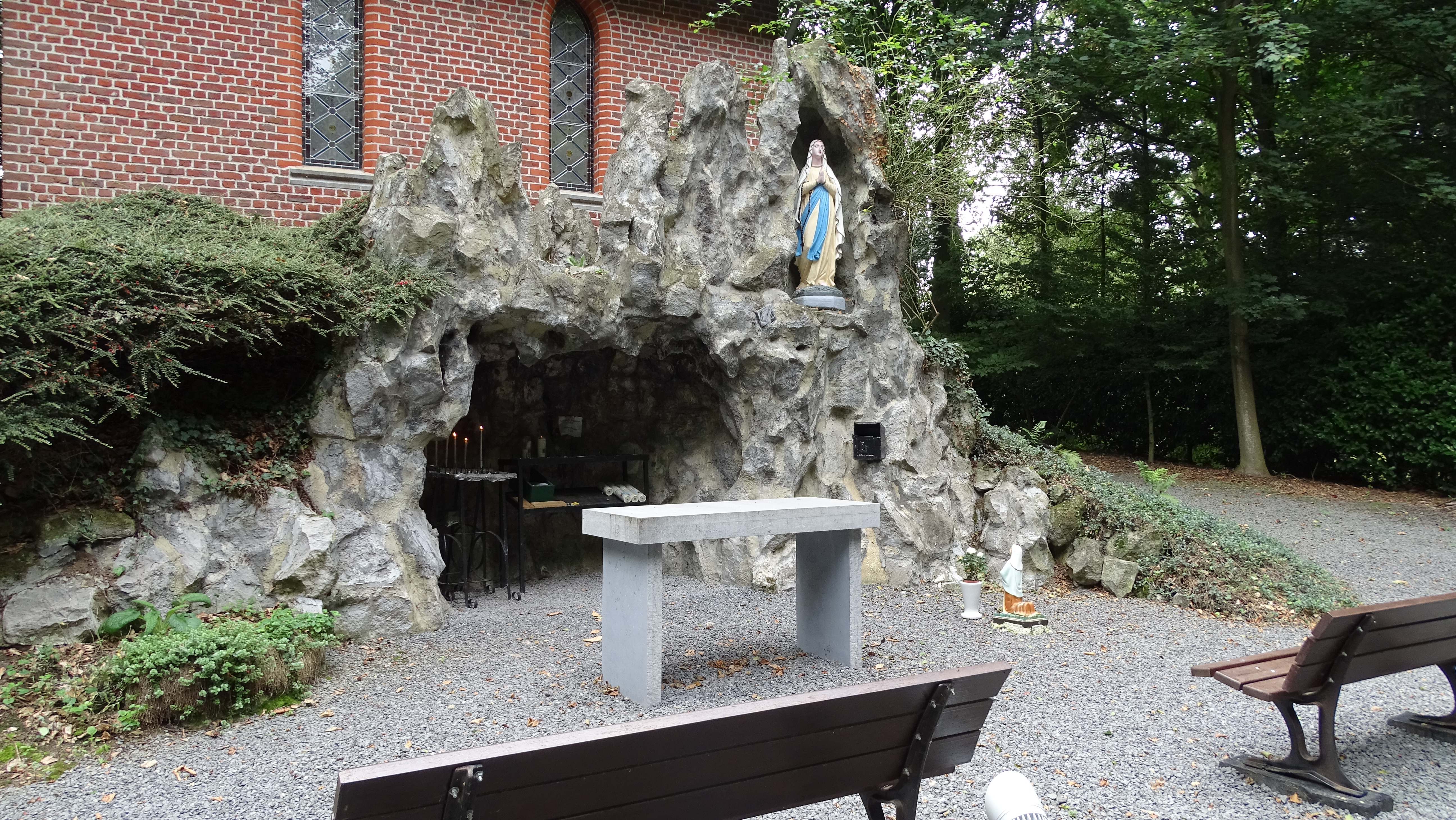 Reproduction Grotte de Lourdes Thoricourt